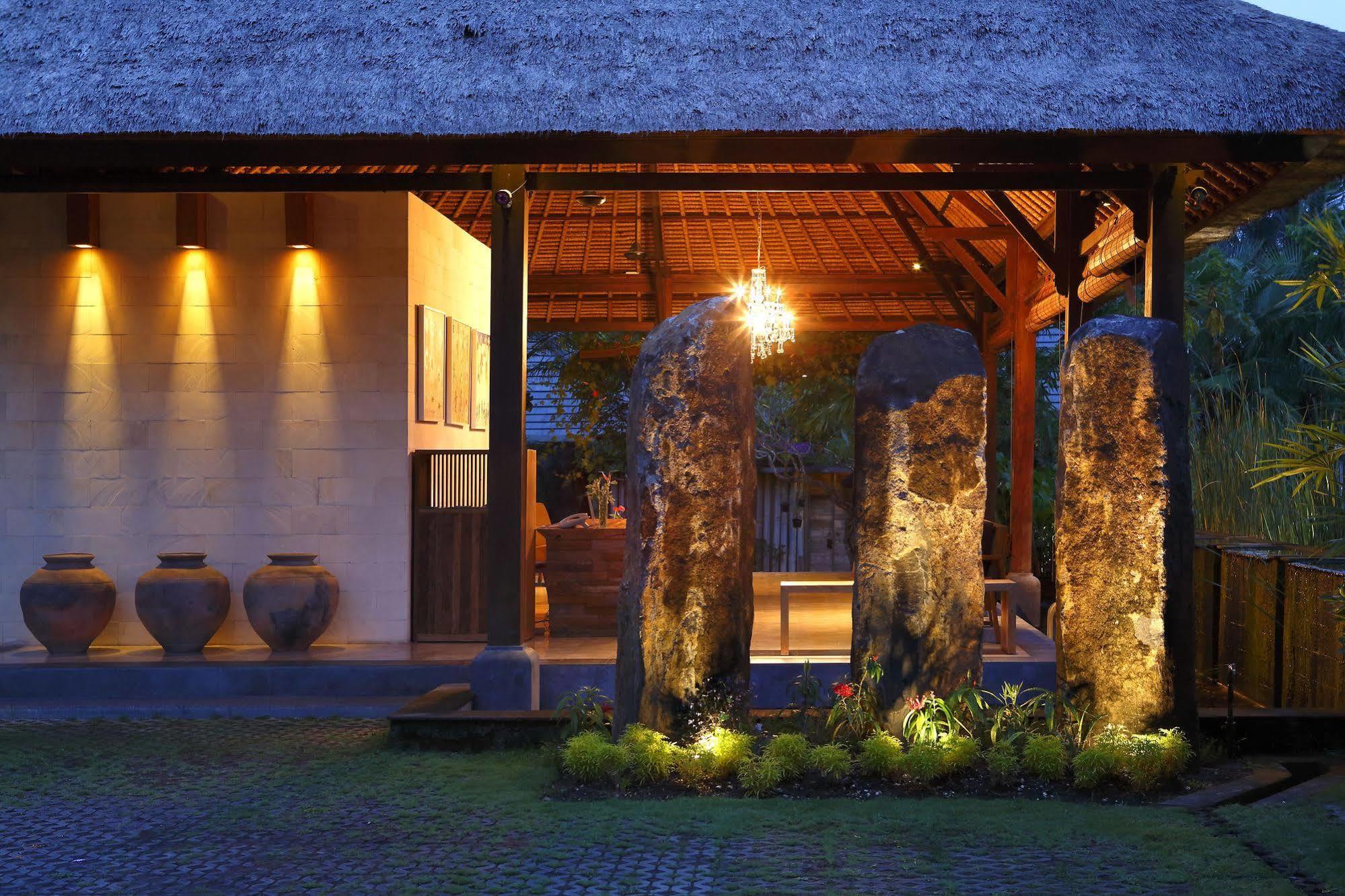 Villa Kayu Lama Убуд Екстериор снимка